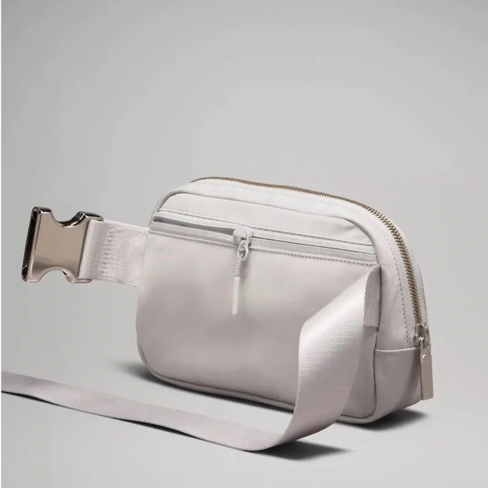 Lululemon 1L Vapor White with Studded Logo Everywhere Belt Bag BRAND NEW
